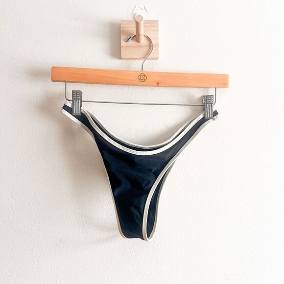 (Sold) White Fox Boutique Vaucluse Bikini Set Size XS - Picture 11 of 13